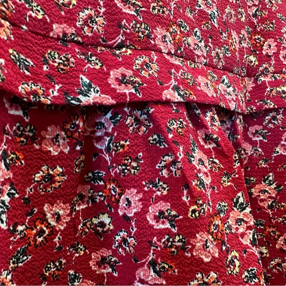 NWOT Monteau Floral Blouse ~ Red/Pink ~ Flutter Sleeves - Picture 4 of 8